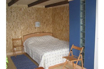 Estonija Privát Kuressaare, Eksterijer